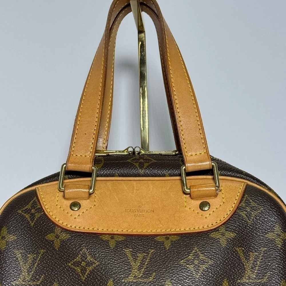 Louis Vuitton elegant louis